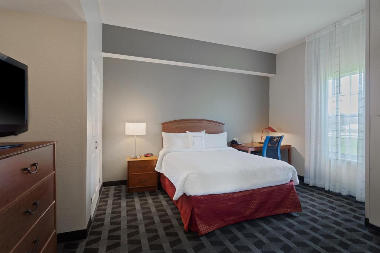 Queen Suite